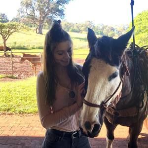 Meet your Posher, Amanda